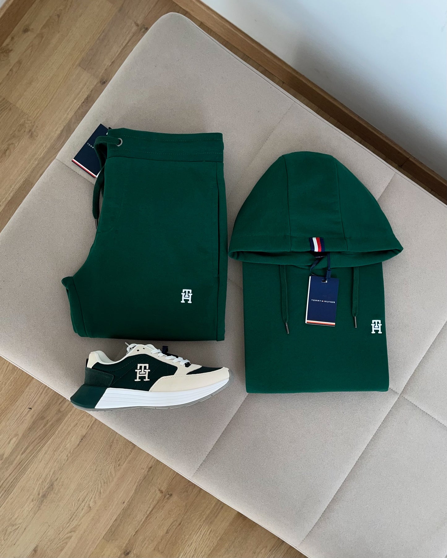 Ensemble Tommy Hilfiger TH Capuche et Jogging en 100% coton